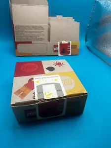 LEGO Build A Minifigure (BAM) Pack of 8 cardboard boxes with seals or marks - Picture 1 of 3