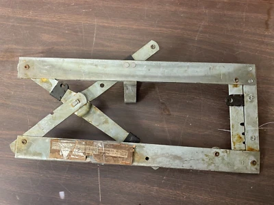 Buick Cadillac Oldsmobile 1950 1951 puerta derecha regulador ventana nos 1024 Foto 1 de 3