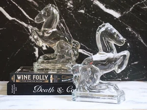 Pair of Vintage 1940s Clear Glass Rearing Horse Bookends By L.E. Smith - Picture 1 of 10