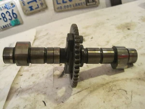83 84 HONDA MAGNA V45 VF750 VF700 FRONT HEAD EXHAUST CAM SHAFT CAMSHAFT - Picture 1 of 4