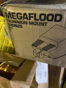 RAB MEGS250QT Mega Flood Trunnion Mount 250W High 🆕🇺🇸 - Picture 1 of 3