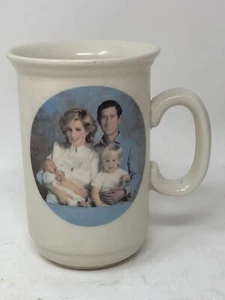 Tazza vintage principessa Diana famiglia reale Churchill Inghilterra principe William Hery - Foto 1 di 14