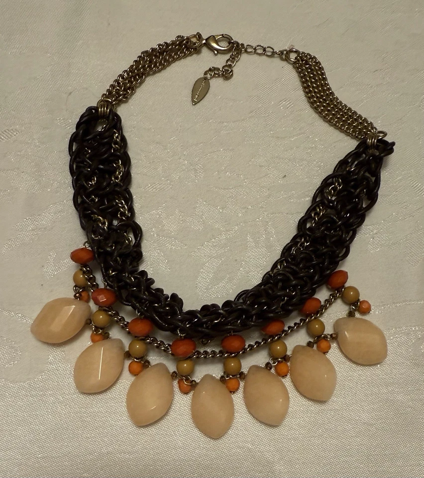 Cold Water Creek Cut Quarts Stone Crochet Beaded Bohemian Statement Necklace Foto 1 de 1