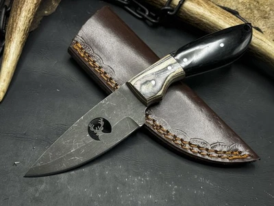Handmade Carbon Steel Survival Hunting knife Bull Horn Handle, Leather Sheath - Image 1 of 4