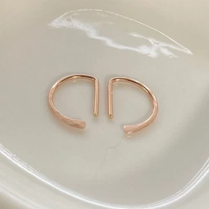 half hoop huggie earrings everyday Minimalist jewelry Gold Plated 925 silver - Picture 1 of 2