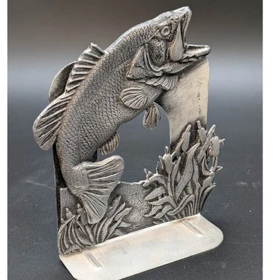 Sujetalibros Bajo Vintage Metal Tono Plateado Peltre Pez Cola de Gata Cabaña Hombre Rústico Cueva Foto 1 de 4