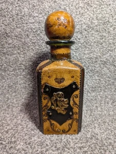 Vintage Italian Leather wrapped Glass Bottle Decanter with Knight Decoration - Picture 1 of 11
