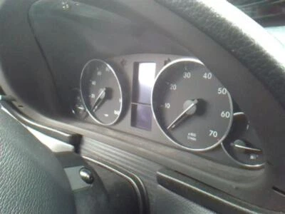 Medidor de velocímetro usado serve: 2005 Mercedes-benz Mercedes c-class 203 Type cluste - Imagem 1 de 4