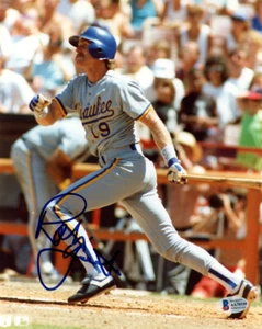 ROBIN  YOUNT SIGNED AUTOGRAPHED 8x10 PHOTO MILWAUKEE BREWERS LEGEND BECKETT BAS - Picture 1 of 2