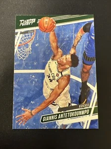 2019-20 Panini Chronicles Prestige #62 Giannis Antetokounmpo Milwaukee Bucks - Bild 1 von 5
