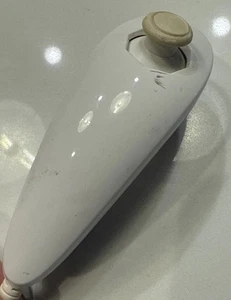 Nintendo Wii Nunchuk Controller Weiß Offizielles Zubehör Ungetestet  - Bild 1 von 6