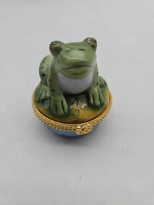 Vintage grüne Porzellan Frosch aufklappbare Schmuckschatulle blauer Boden - Bild 1 von 4