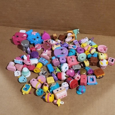 Lote misto de 83 brinquedos Shopkins mini figuras colecionáveis alce - Imagem 1 de 3
