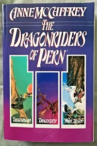 The Dragonriders of Pern * Omnibus with Books 1-3 * Anne McCaffrey * TPB - Imagen 1 de 2