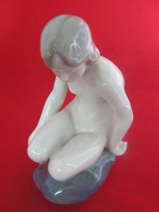 4027 ROYAL COPENHAGEN VINTAGE FIGURINE MERMAID NUDE LADY ON ROCK FIRST CLASS - Picture 1 of 5