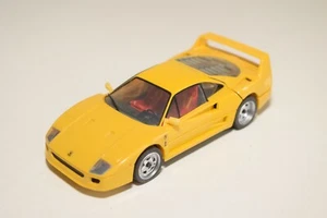 V 1:43 HERPA FERRARI F40 F 40 GIALLO QUASI COME NUOVO - Foto 1 di 4