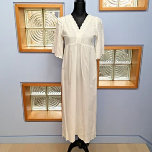 White Cotton Embroidered Nightgown from Gong Zhu Wu - Size M - Picture 1 of 12