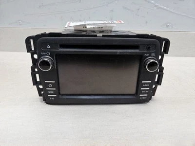 2013-2014 Chevrolet Traverse AM FM Radio Receiver CD Player Touch Screen OEM - Image 1 of 4