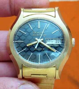 *ACCUTRON BULOVA QUARTZ GOLD ELECTROPLATE MEN's SWISS WATCH N7 - Picture 1 of 7