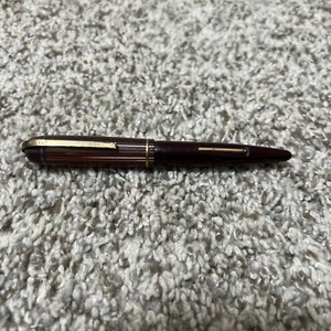 Eversharp Fountain Pen Skyline Burgundy Gold - Picture 1 of 4
