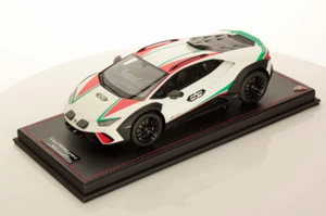 Lamborghini Huracan Sterrato Italian Livery 1/18 LAMBO057SE MR DISPLAY - Bild 1 von 3