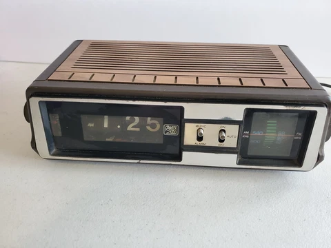 HTF General Electric Model 50 Concept 2000 Alarm Clock Radio Rolling Number Cover