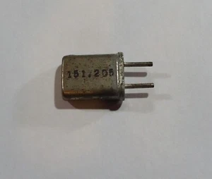 Scanner Crystal - 151.2050 MHz - 10.7 iF - .039 Pins - RDX-1 - HC-25/U - Zdjęcie 1 z 2