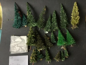 Pista HO - Mezcla de coníferas 20 unidades / H= 5 - 16 cm (CW692-8R19/8)-1 - Imagen 1 de 6