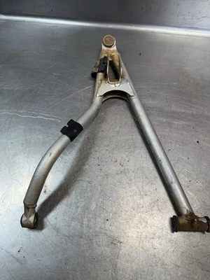 Polaris RZR 1000 XP EPS 16 A Arm Left Front Upper 1021732-385 51389 - Image 1 of 4