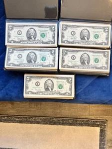 Uncirculated Sequential $2 Bills - Picture 1 of 2