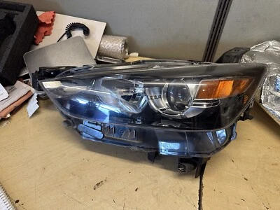 Faro lateral del conductor Mazda CX3 2019 Foto 1 de 4