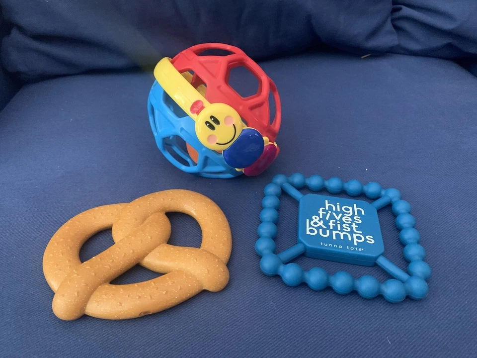 Tunno Baby Mordedor de Silicona BPA/PVC Libre Pretzel Baby Einstein Baby Ball Lote de Juguetes Foto 1 de 4