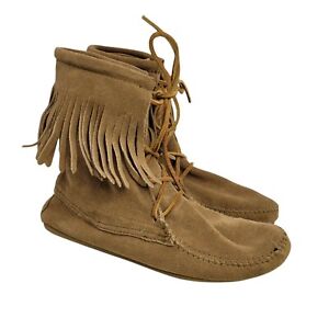 Minnetonka Moccasin Suede Fringe Ankle Boot Women size 7 tan leather rubber sole