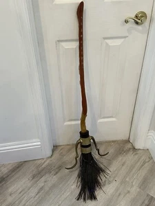 Harry Potter Nimbus 2000 48" Light Up Optic Quidditch Broom Warner Bros Cosplay - Picture 1 of 5