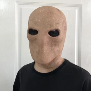 Maschera Slenderman raccapricciante - casco in lattice teschio alieno senza volto costume Halloween professionale - Foto 1 di 8