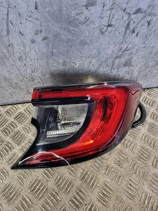 TOYOTA COROLLA BRAKE LAMP REAR LIGHT RIGHT AUTO HYBRID HATCHBACK 2023 - Picture 1 of 16