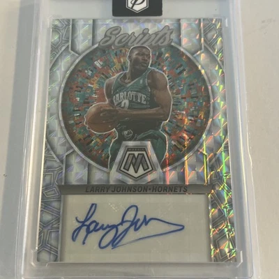 Mosaico Panini 2022-23 - Guiones Larry Johnson #MS-JOH (AU) Foto 1 de 2