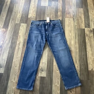Levi's Men's 505 Regular Fit Jeans Medium Wash Size W38 L30 NEW - Picture 1 of 9