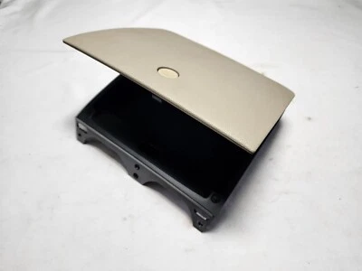 2004 - 2008 Ford Freestyle Upper Dash Storage Cubby (OEM) Beige  Foto 1 de 4