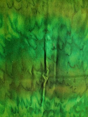 缝纫 Fabri 绗缝蜡染 Virginia Robertson 1/2ydX45" 丛林绿色棉 — 第 1/4 张图片