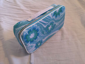 NEW Estee Lauder Blue & Green Flower Pattern Zip Around Make Up Bag Case