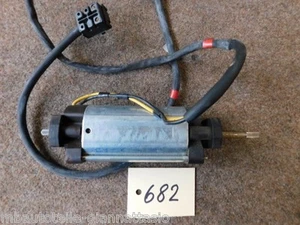 Motor Sitzverstellung original SL R129 W129 1298205642 Bosch 0130008038 - Bild 1 von 3