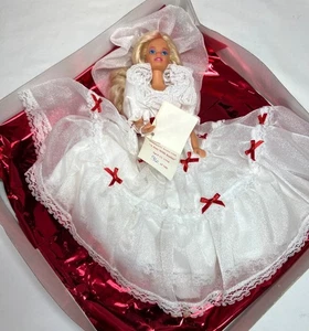 RARO Vintage Music City Barbie Club Un Giorno Con Barbie Bambola 96 Di 100 Nashville 1994 - Foto 1 di 8