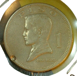 WORLD COIN SALE: 1974 Philipines 1 PISO--copper/zinc/nickel comp. coin--KM#203 - Picture 1 of 3