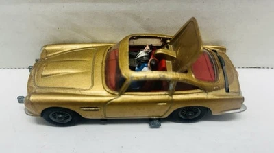 Corgi No. 261 James Bond 007 DB5 Aston Martin 1st Version 1965 - Image 1 of 4