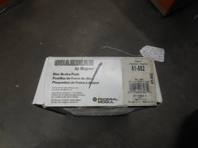 Комплект передних дисковых тормозных колодок 92-93 Mazda 929 61-552 BP-48 - Изображение 1 из 3