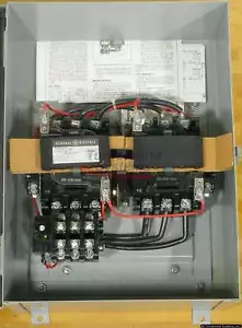 GE CR309D223 Rückfahrmotor Starter, NEMA Gr. 2, NEMA 12 Encl, 208 VAC Coil, NEU - Bild 1 von 1