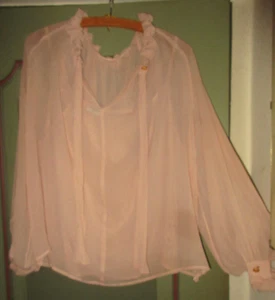 Chanel TOP+ Bluse Damen aparte Damenbluse S / M mit Unterhemd neuwertig 2 Teile - Bild 1 von 13