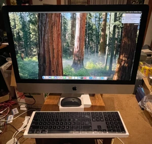 iMac 27, Retina 5K, 2020, i9-10910 10 Core, 64GB RAM, 2TB SSD, AMD 5700XT 16GB - Afbeelding 1 van 10