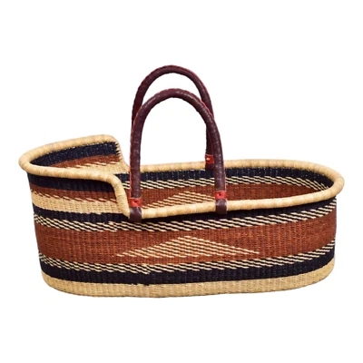 Berço Moses Basket tecido à mão – Marrom e preto – Colchão opcional - Imagem 1 de 3